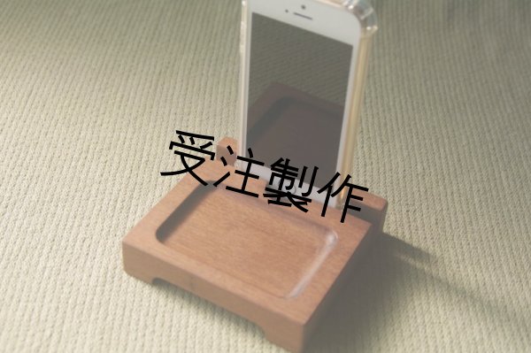 画像1: iPhone用スタンドトレイ(ECOスピーカー機能付き/薄型/スクエア) (1)