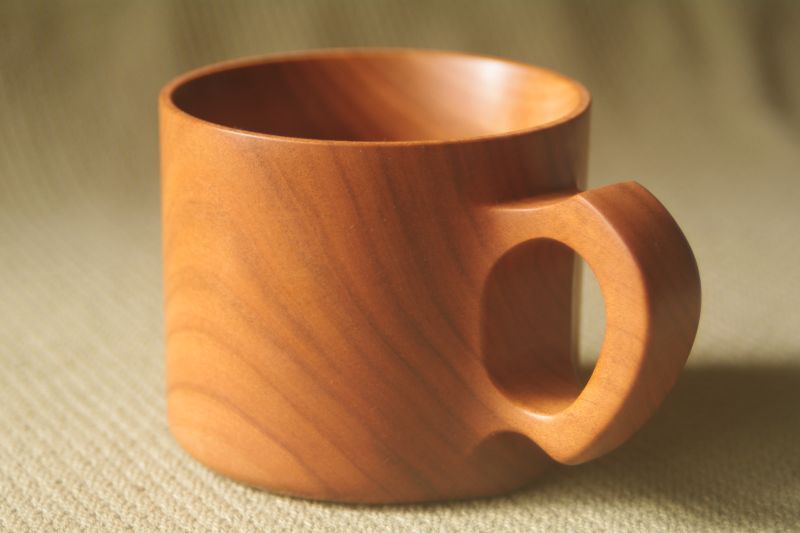 無垢の木のマグカップ/ラージサイズ